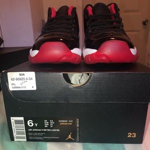 Size 6 gs Jordan 11 low